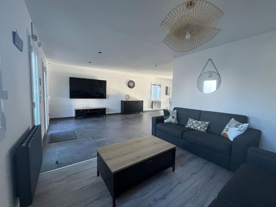 Villa Avec Piscine 생장드몽 외부 사진